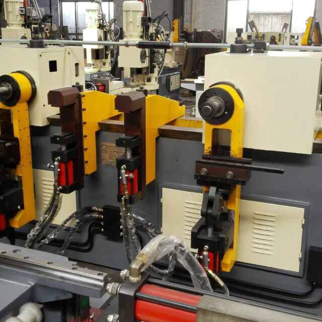 SW-50NC90度双头弯管机